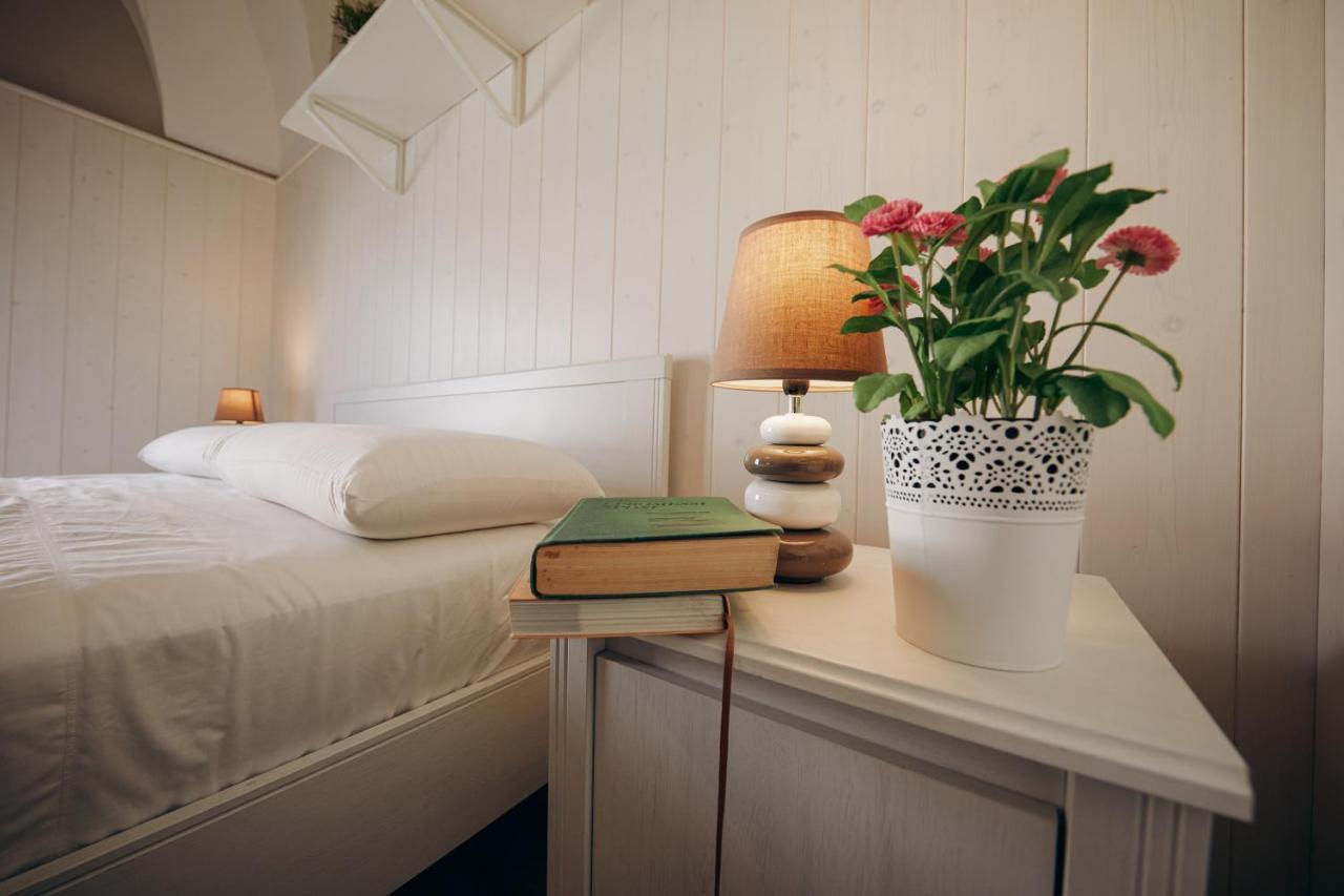 Le Terrazze B&B Pulsano Eksteriør bilde